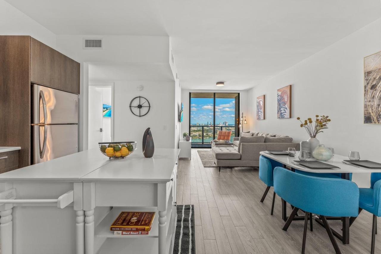 Tr Miami 2 Bedroom, 1 Bedroom, And Studio Condos With Balconies 외부 사진