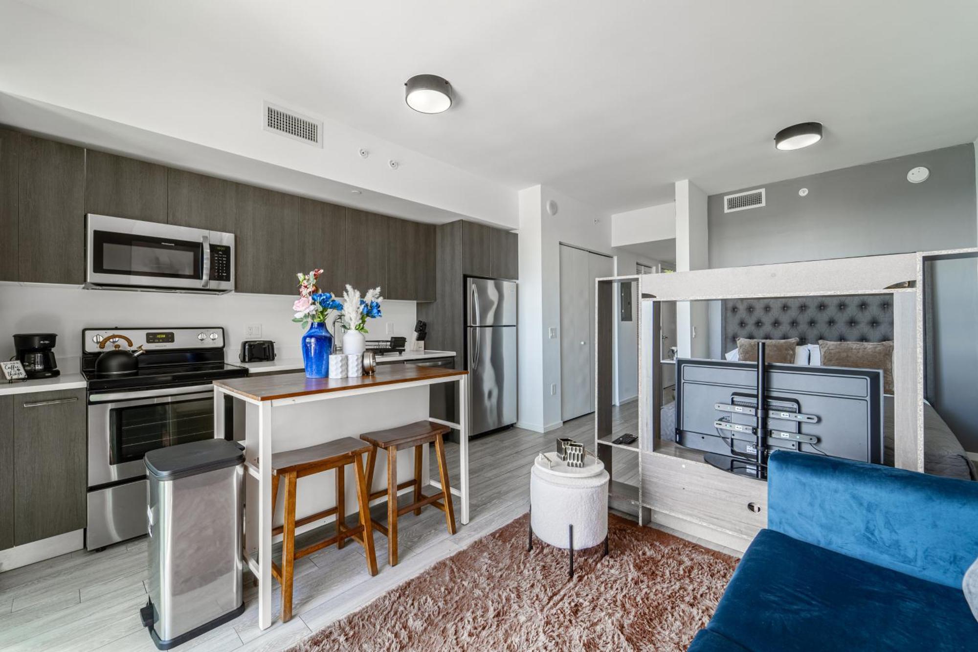 Tr Miami 2 Bedroom, 1 Bedroom, And Studio Condos With Balconies 외부 사진
