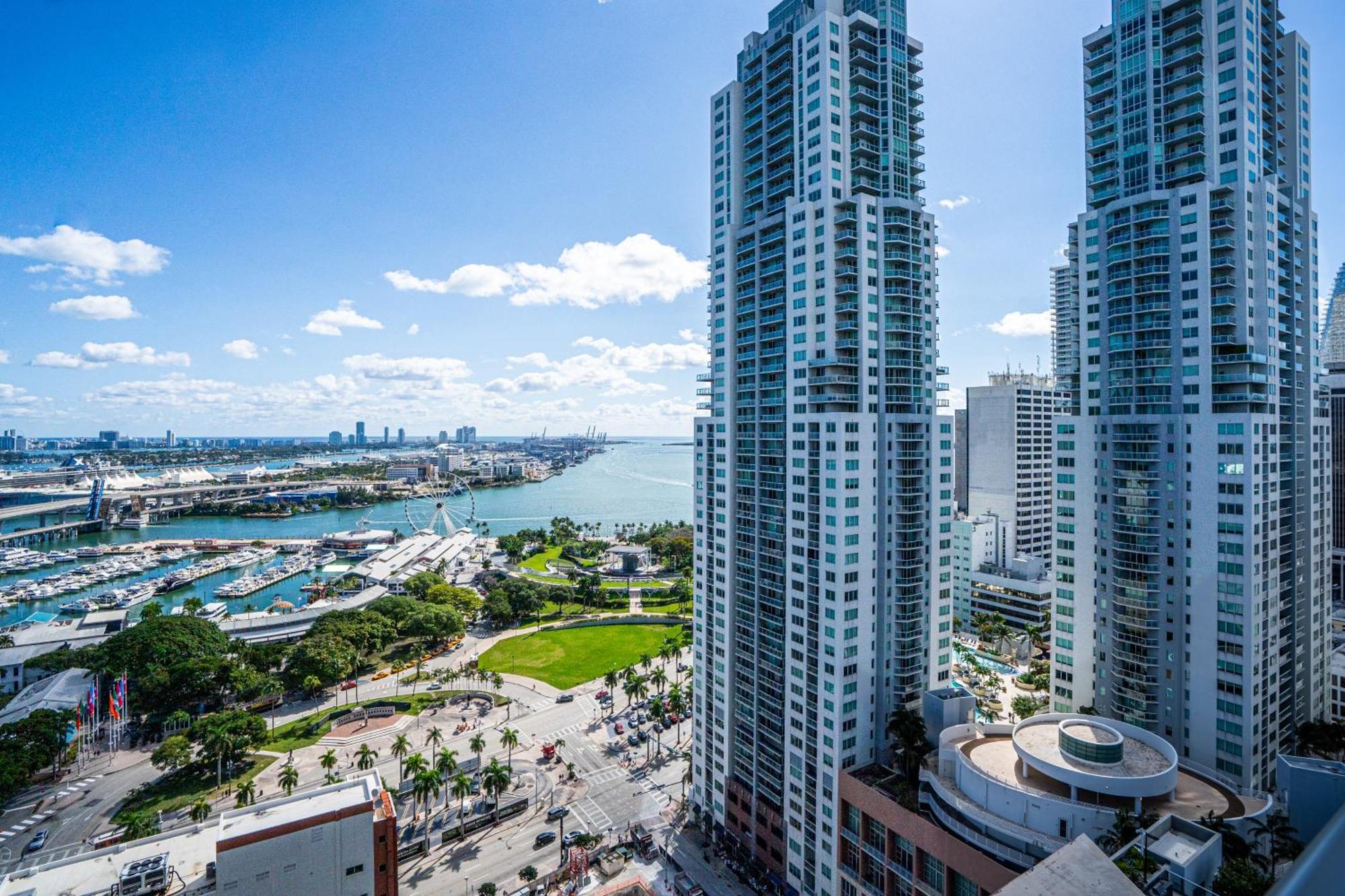 Tr Miami 2 Bedroom, 1 Bedroom, And Studio Condos With Balconies 외부 사진