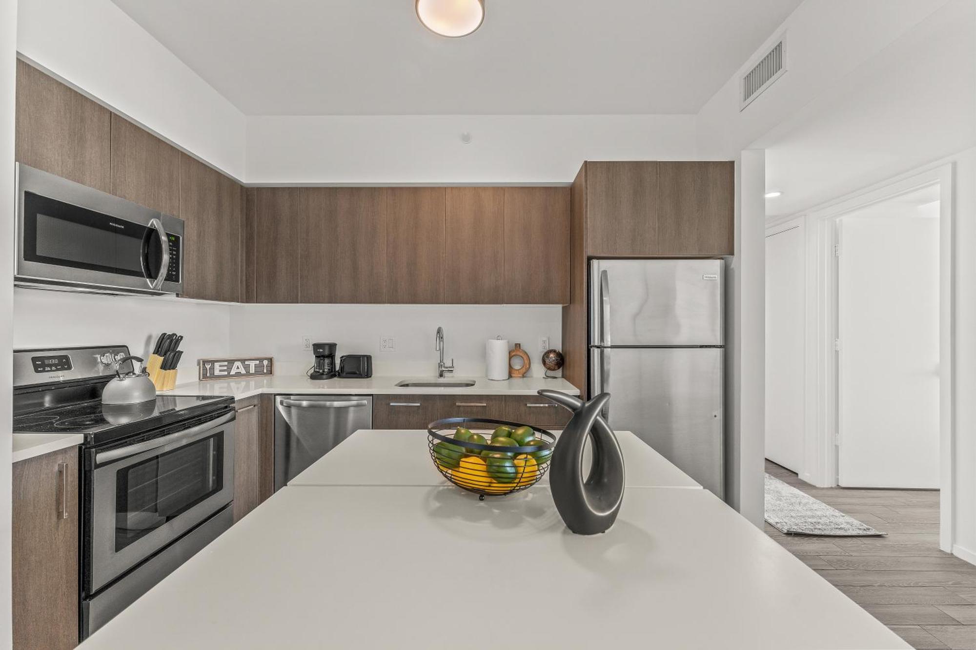 Tr Miami 2 Bedroom, 1 Bedroom, And Studio Condos With Balconies 외부 사진