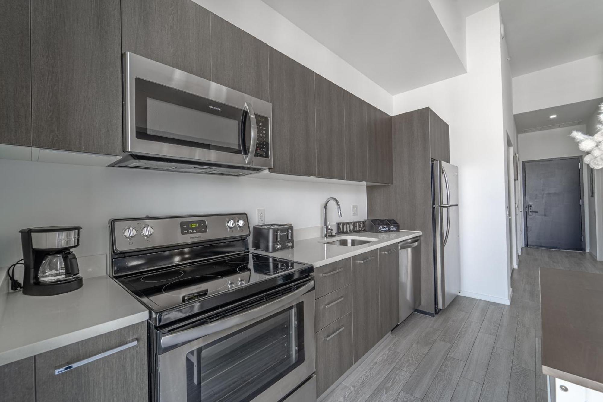Tr Miami 2 Bedroom, 1 Bedroom, And Studio Condos With Balconies 외부 사진
