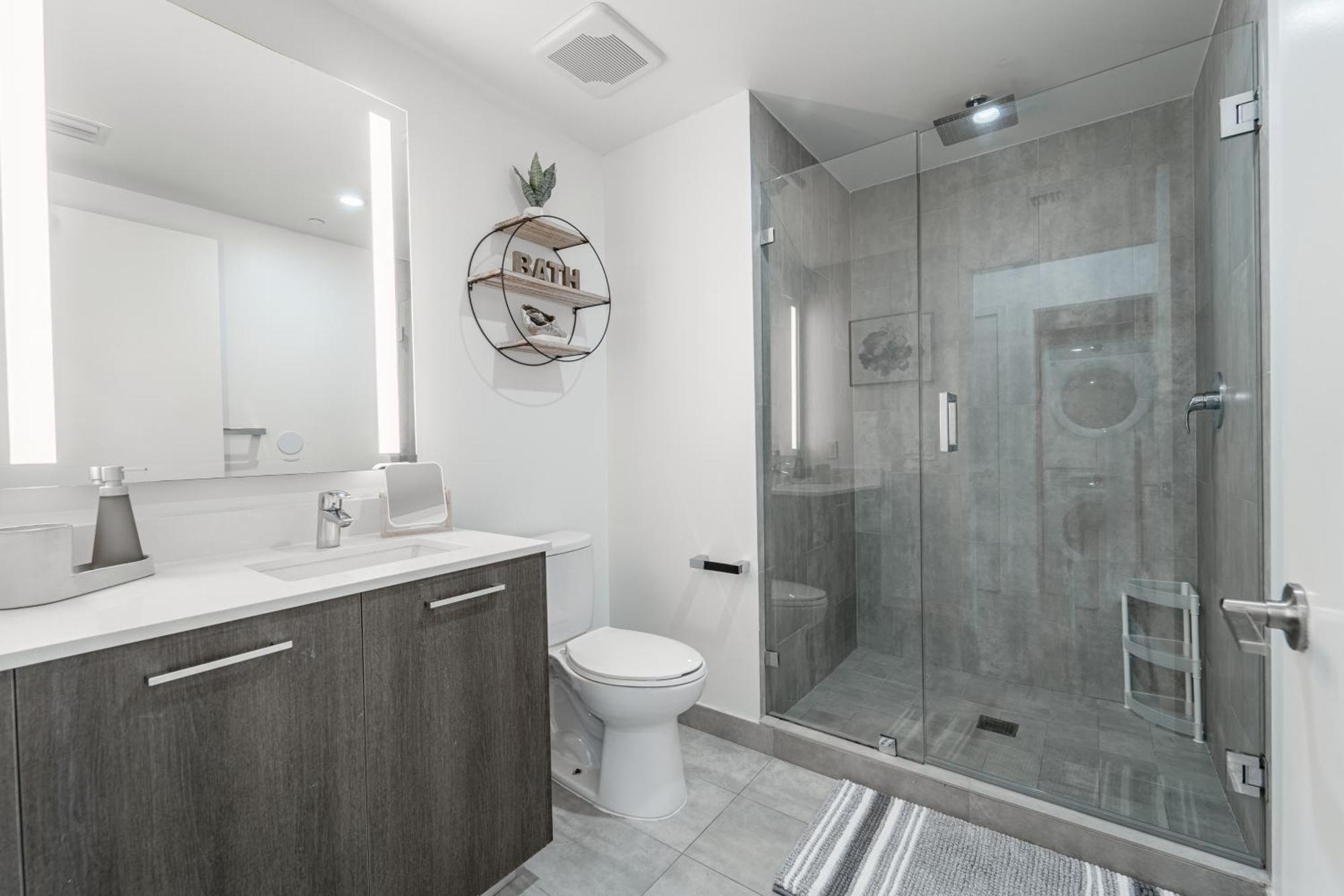 Tr Miami 2 Bedroom, 1 Bedroom, And Studio Condos With Balconies 외부 사진
