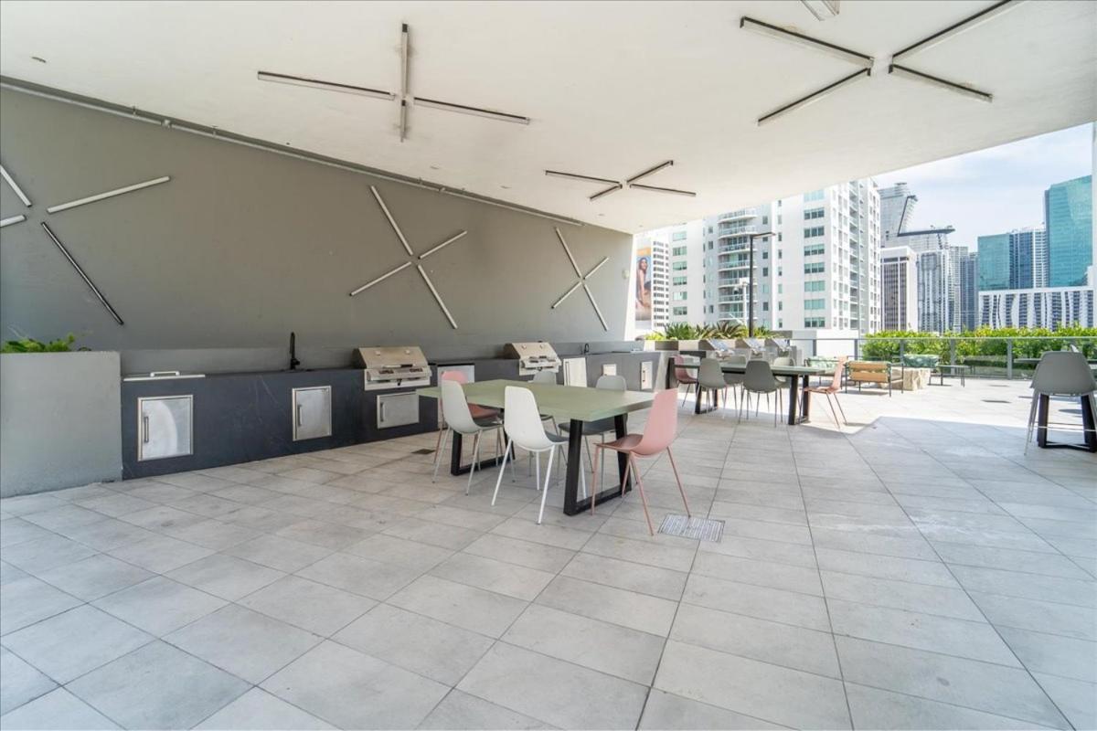 Tr Miami 2 Bedroom, 1 Bedroom, And Studio Condos With Balconies 외부 사진